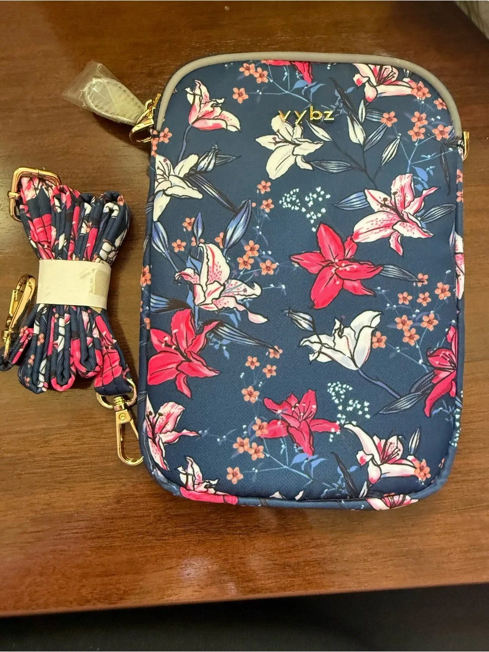 Floral Vybz Magentic Pocket Pal Pro w/ Zippered Pocket & RFID Block and Removabl